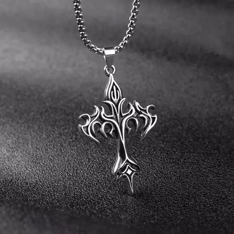 FITFOCUS. Chaine symbole croix fantaisie.